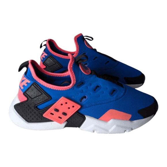 Athletic_Shoes